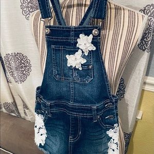 Girls 7-8 Jordache overall shorts
